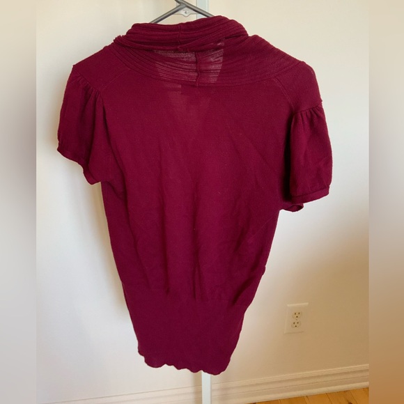 Short Sleeve Top - Picture 2 of 2